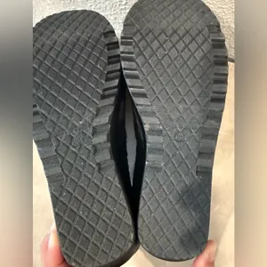 White Mountain Women's Black Woven Shoes‎ Size 10M thumbnail 3