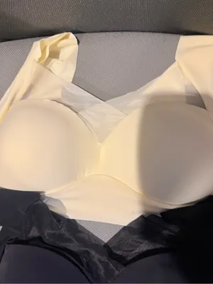 Seamless Black Wireless Bra with Sheer Mesh Accent thumbnail 5