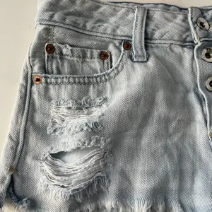 Abercrombie & Fitch Distressed Denim Womens Shorts 25 Festival Y2K Indie Sleaze thumbnail 4