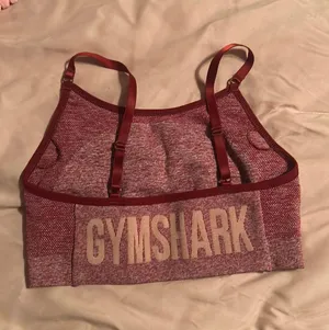 Gymshark sports bra thumbnail 2