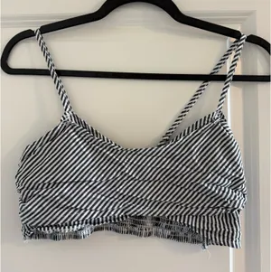 Cropped striped tank Multiple thumbnail 1