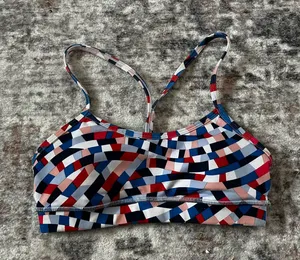 Lululemon Sports Bra  thumbnail 1
