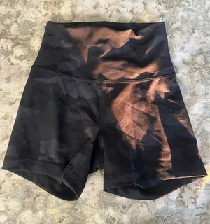 Lululemon High-Waist Black Camo Women’s Performance Shorts thumbnail 1