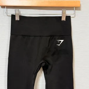 Gymshark Womens Black Seamless Scrunch Butt High Waisted Leggings XS B3C4P thumbnail 3