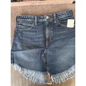 Free People We The Free Bailey Denim Mini Skirt Blue Fray Asymmetric Hem 26 NWT thumbnail 4
