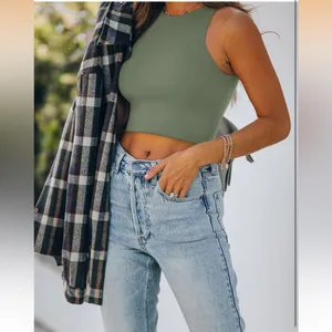 NWT REORIA Olive Green Halter Racerback Crop Tank Top Size Small Double Lined thumbnail 2
