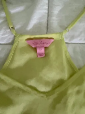 Lululemon shorts & neon yellow top thumbnail 3