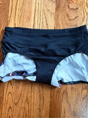 Lululemon Speed Up Low-Rise Lined Short 2.5" Veiled Floral Black Multi Sz 8 thumbnail 11