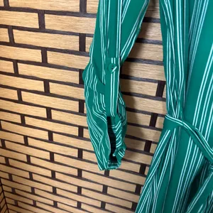 Maeve Green And White Stripe Button‎ Front Midi Dress Size 6 thumbnail 6