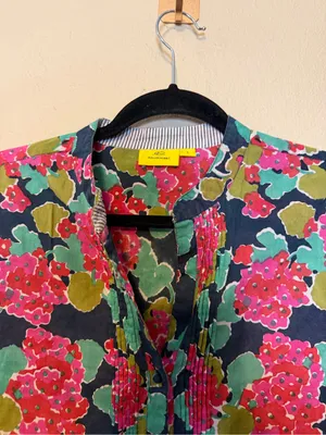 Roller Rabbit floral‎ 3/4 Sleeves Cotton Top Size Small thumbnail 3