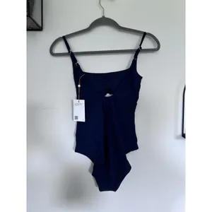 NWT Quince Navy Blue Italian Cut Out One-Piece Swimsuit Sz Medium thumbnail 4