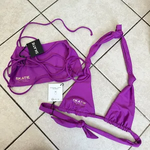 NWT Skatie bikini top Darby Top neon‎ purple size XS thumbnail 6