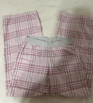 pink hollister pajama pants  thumbnail 1