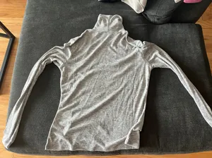 H&M Gray Turtleneck thumbnail 3