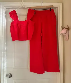 New In Solid Red Crop Top & Pants Set Size L thumbnail 1
