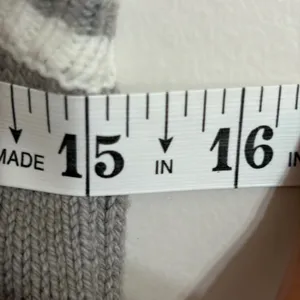 Hollister Grey V-Neck Cropped Sweater Vest Preppy Striped Trim Small‎ thumbnail 6