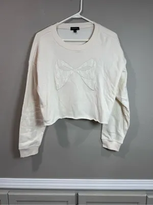 Altar'd State Women's Cream Cropped Sweatshirt with Bow Lace Detail thumbnail 3