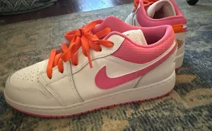 Jordan 1 low thumbnail 3