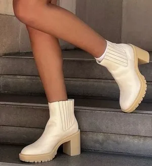 Dolce‎ Vita Cache H20 Ankle Boots 11 Ivory Elastic Sides Block Heel Slip On thumbnail 1