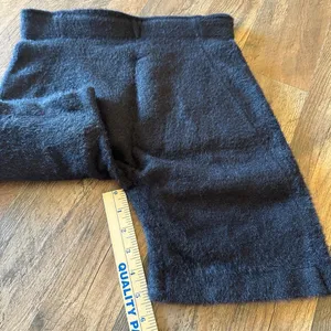 Gymshark Whitney Simmons Eyelash Black Fuzzy Bike Shorts Womens Medium thumbnail 5