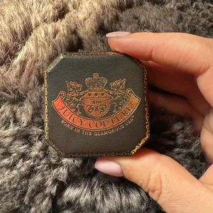 Juicy Couture Gold Heart Earrings thumbnail 6
