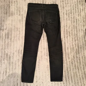 Everlane Womens Skinny Jeans Washed Black Stretch Denim Size‎ 28 Regular thumbnail 3