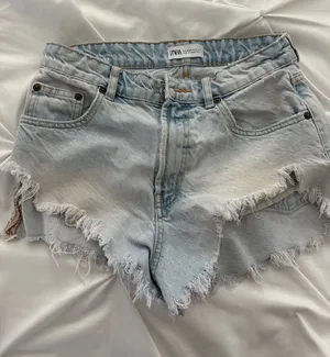 ZARA Jean Shorts Denim thumbnail 1