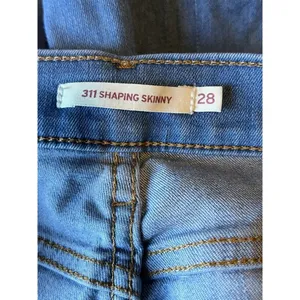 Levi's Women's 311 Shaping Skinny Jean Size 28 With Metal Detail thumbnail 4