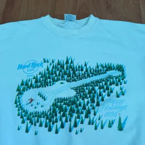 Vintage 90s Hard Rock Cafe Holiday Ski Sweatshirt thumbnail 3