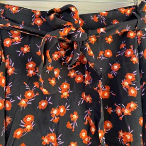 NWT Ann Taylor multicolor floral tie waist full skirted mini skirt Size 14 thumbnail 6