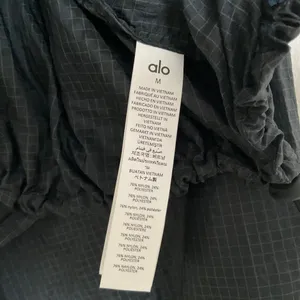 Alo Yoga Cropped Game Time Full Zip Jacket Black M thumbnail 4