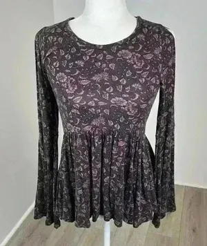 American Eagle Open-Back Bell Sleeve Top Size S thumbnail 1