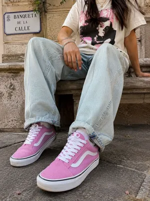 Vans Old Skool Pink White Suede Canvas Sneakers Women’s 7.5 Skate Y2K thumbnail 1