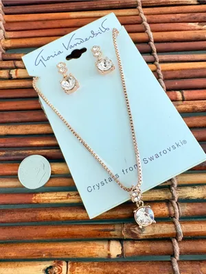 Gloria Vanderbilt Rose Gold Crystal Pendant Necklace with Matching Studs NWT thumbnail 4