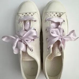 Converse Chuck Taylor All Star Lift Matte Satin thumbnail 2