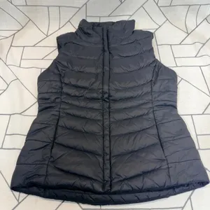 The North Face 550 Down Puffer Vest Small Black Quilted Full Zip Insulated thumbnail 1