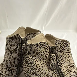 Mia Animal Print Ankle Boots 3” Heel Womens 8W Soft Upper Rubber Sole Zip Up thumbnail 4