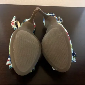Kelly & Katie Floral Heels Open Toe with Bow Size 6 thumbnail 8