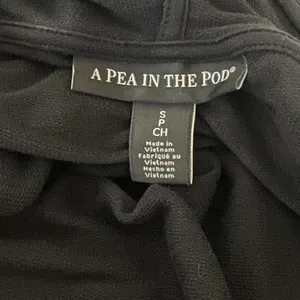 A Pea in the Pod Maternity Postpartum Black Hoodie Sweatshirt thumbnail 6