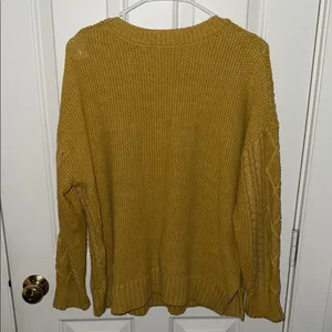 Time and Tru Mustard V-Neck Knit Sweater thumbnail 4