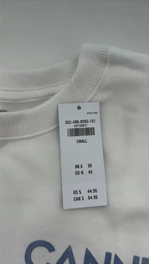 hollister crewneck  thumbnail 3