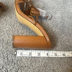 Women’s Liliana Mabel-17 Chunky Gold Tone Chain Lace Up Heel Size 6.5 NEW thumbnail 9