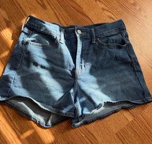 Old Navy Jean Shorts thumbnail 1