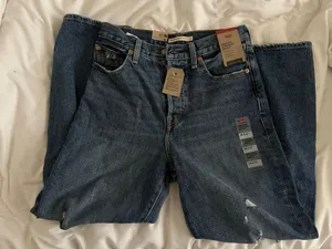 Levi's Ribcage Straight Ankle Jeans thumbnail 4