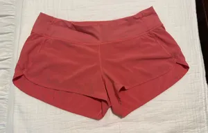 Lululemon Shorts 2.5" size 8  thumbnail 1