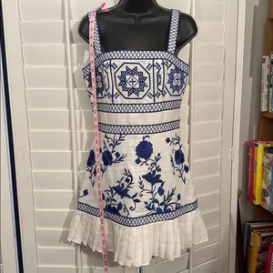 ALEXIS “ASTERIA” WHITE LINEN EMBROIDERED DRESS. Sz: S thumbnail 6
