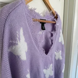 Just Polly Lavender V-Neck Sweater with Butterfly Design thumbnail 5