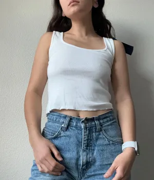Brandy Melville NWT Sheena Crop Tank in White thumbnail 1