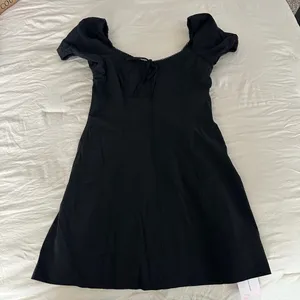 Black puff sleeve mini dress Size M thumbnail 3