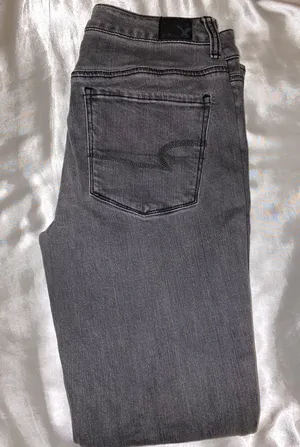 American Eagle “Skinny” Jeans thumbnail 2